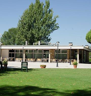 Terraza del Chalet de Tenis del Club de Campo.