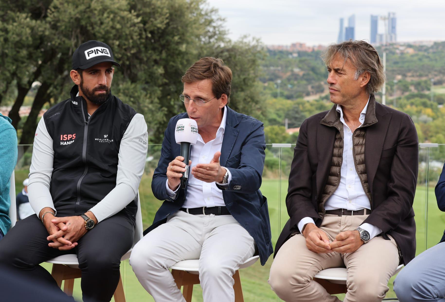 El alcalde y presidente del Club, José Luis Martínez-Almeida, durante la presentación del Open de España de golf. Fotos: Miguel Ángel Ros / CCVM