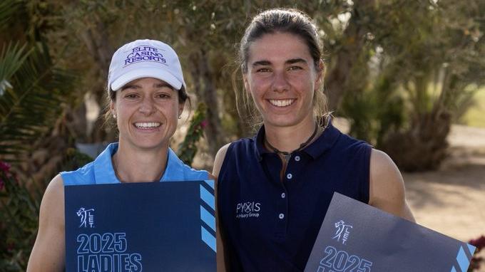 Blanca Fernández García-Poggio (dcha.), con Teresa Toscano, las dos golfistas españolas que han conseguido la tarjeta. Foto: LET