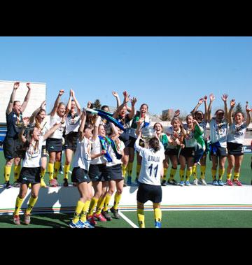 CAMPEONAS DE LA COPA SM LA REINA