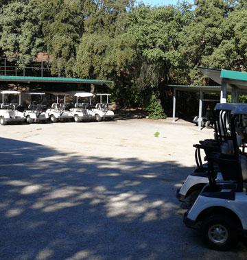 Nuevo Parking de coches de golf