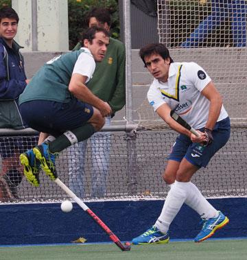 Gonzalo Lasso en el partido contra el Tenis de liga regular