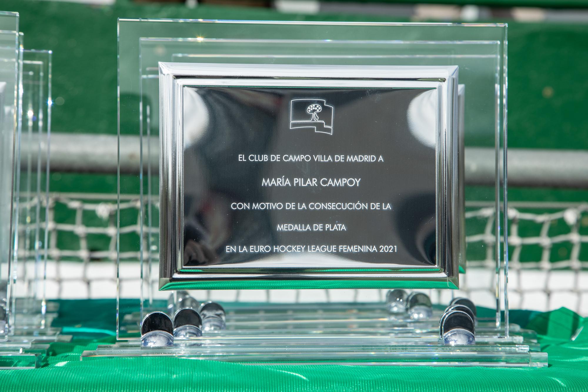 Placa de reconocimiento a las subcampeonas de Europa. Foto: Miguel Ros / CCVM