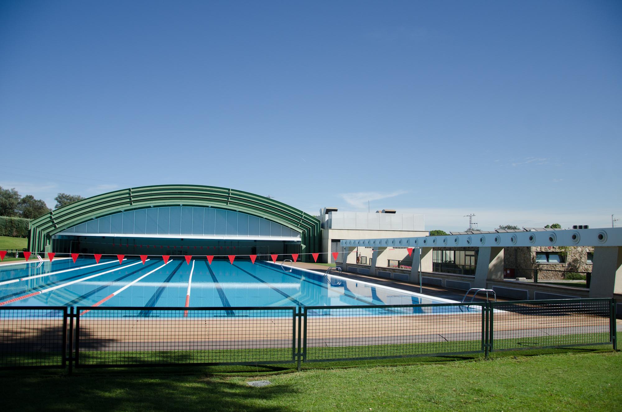 Imagen de la piscina olímpica del Club.