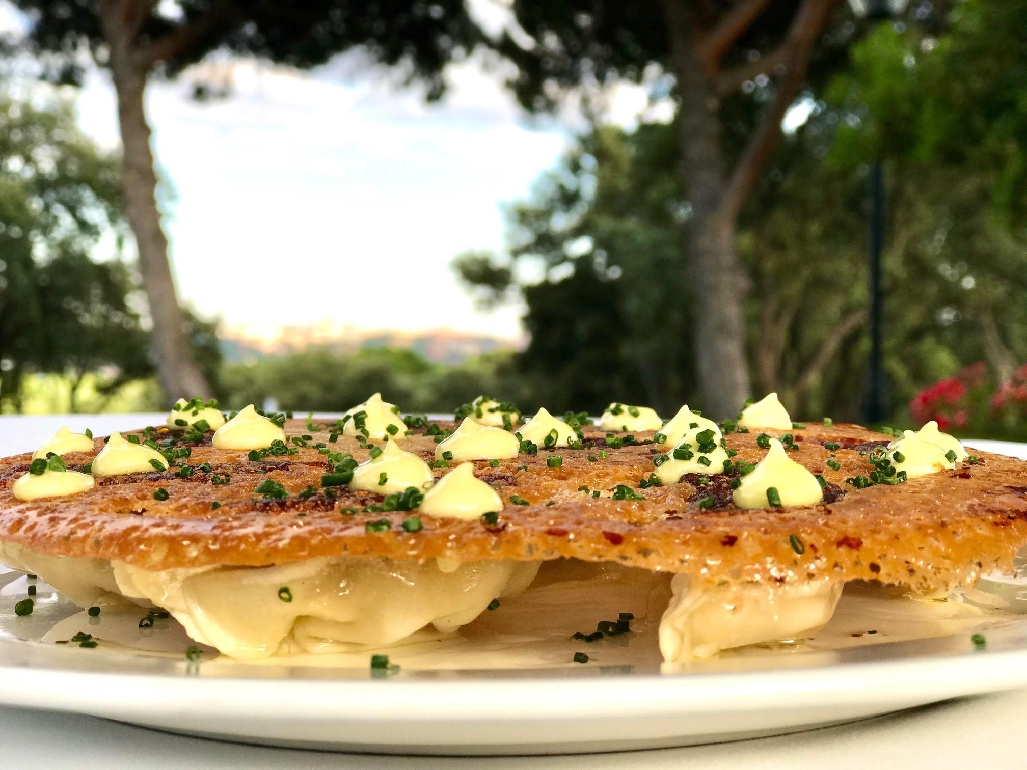 Plato que se puede desgustar en el restaurante del Pabellón Social del Club de Campo Villa de Madrid.