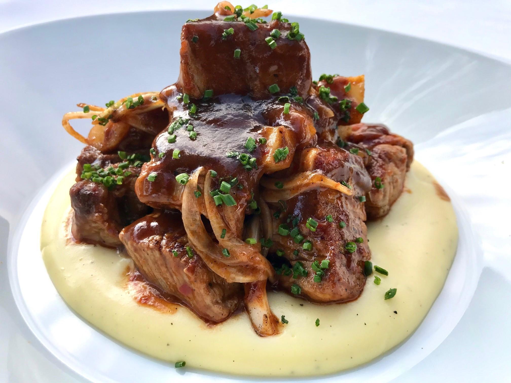 Plato que se puede desgustar en el restaurante del Pabellón Social del Club de Campo Villa de Madrid.