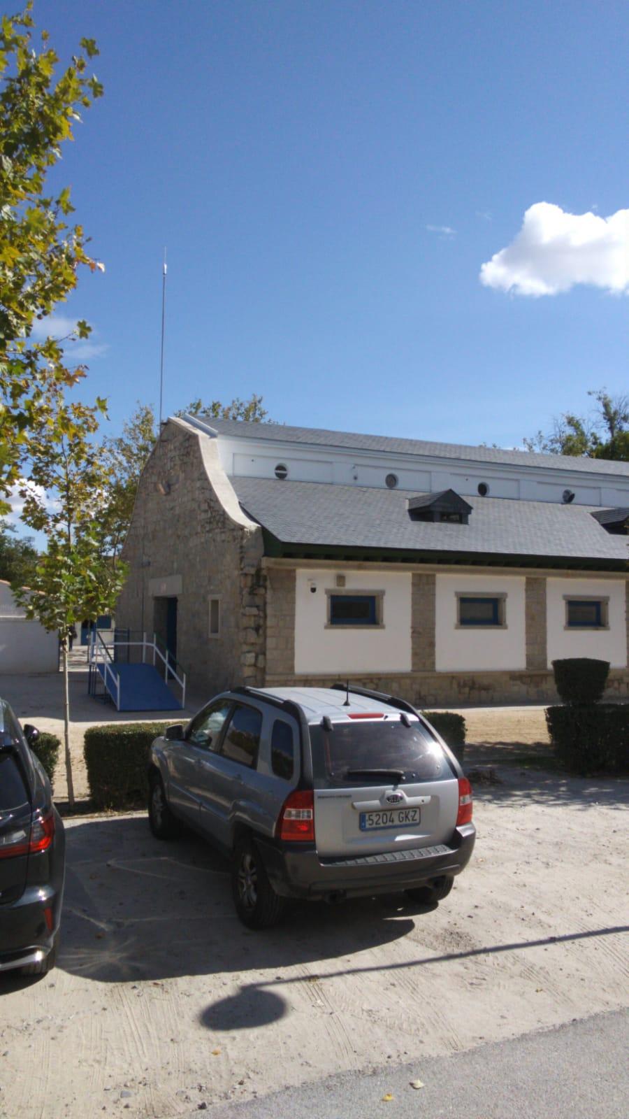 Rehabilitación del edificio Cuadra 6 de hípica.