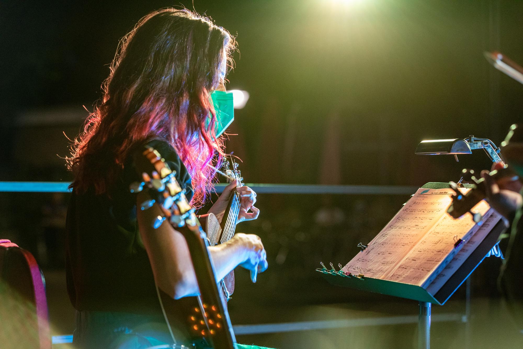 Dúo de violín y guitarra poncellina. Foto: Miguel Ros / CCVM