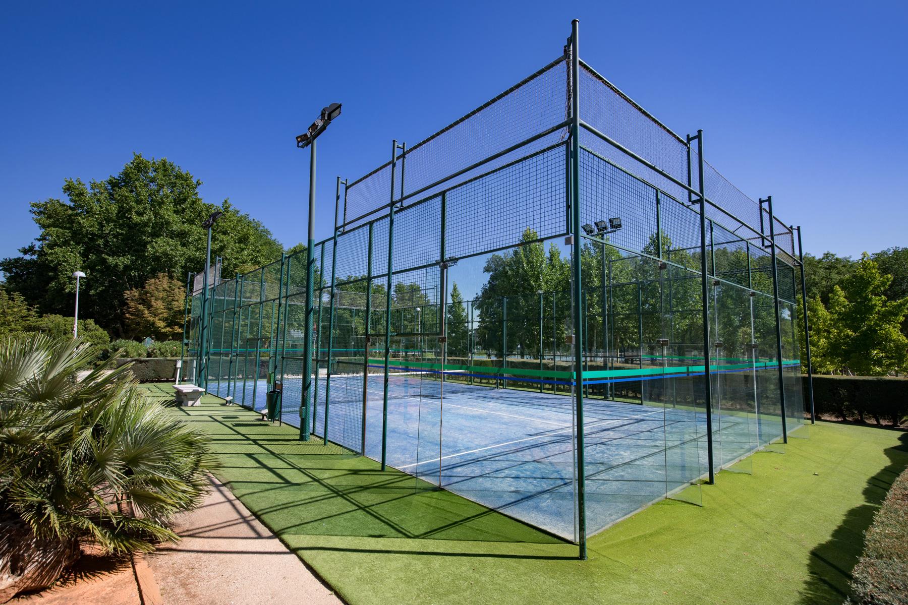 Pistas de pádel del Club de Campo Villa de Madrid.