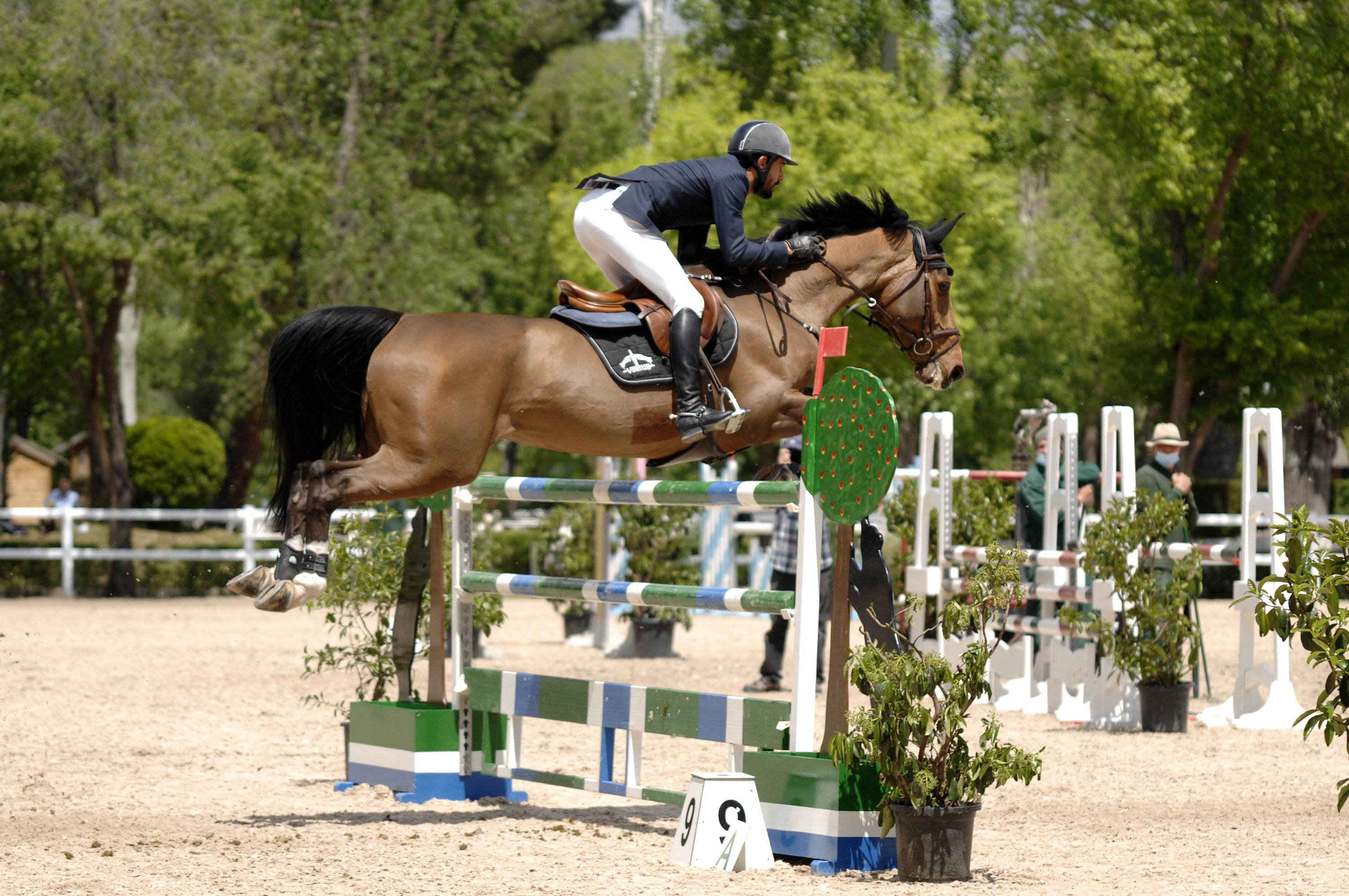 Manuel Añón, ganador del Gran Premio del CSI1* con Elisa van de Helle. Foto: OcioCaballo.com