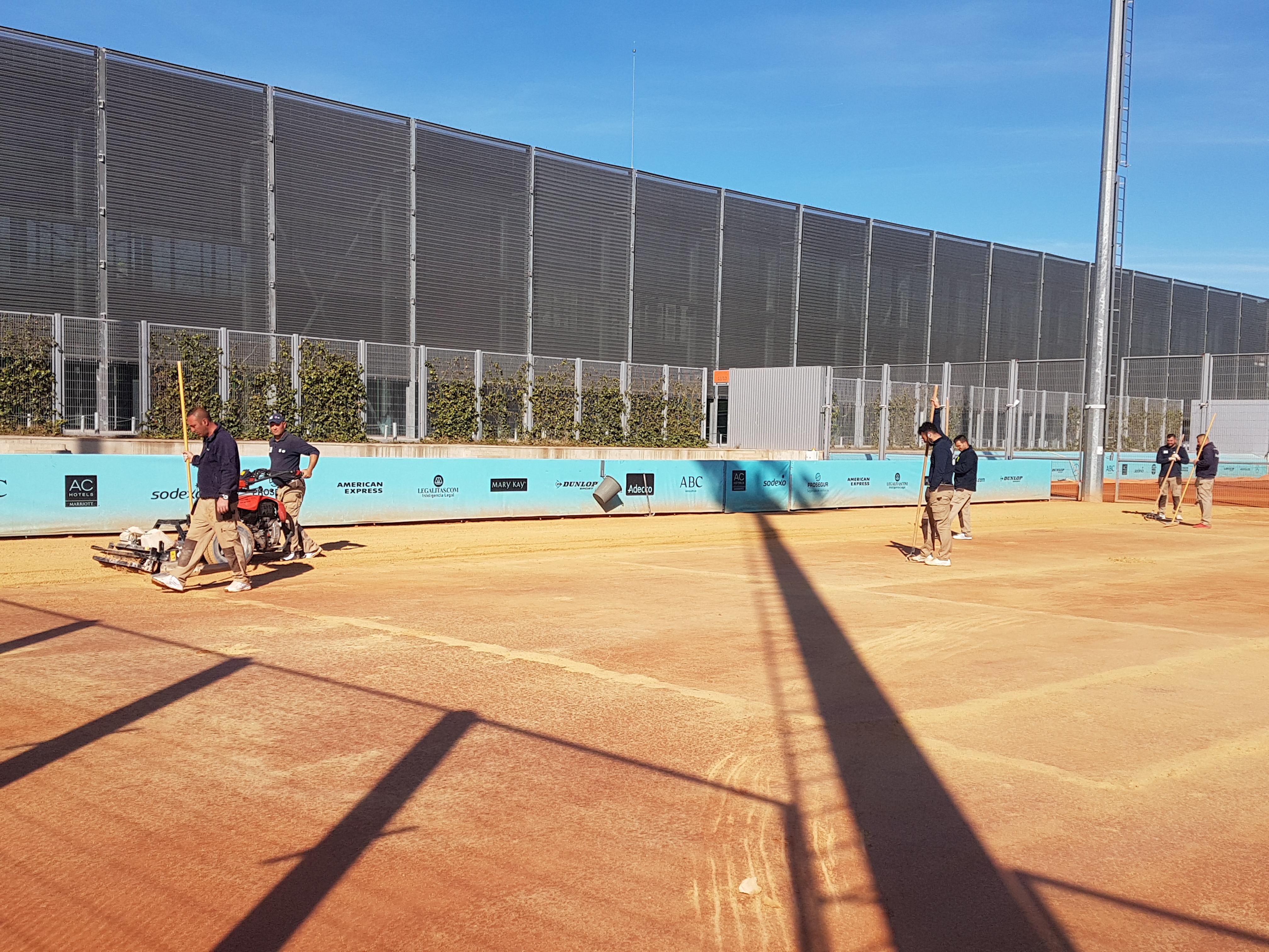 Visita a la Caja Mágica del personal de mantenimiento de tenis