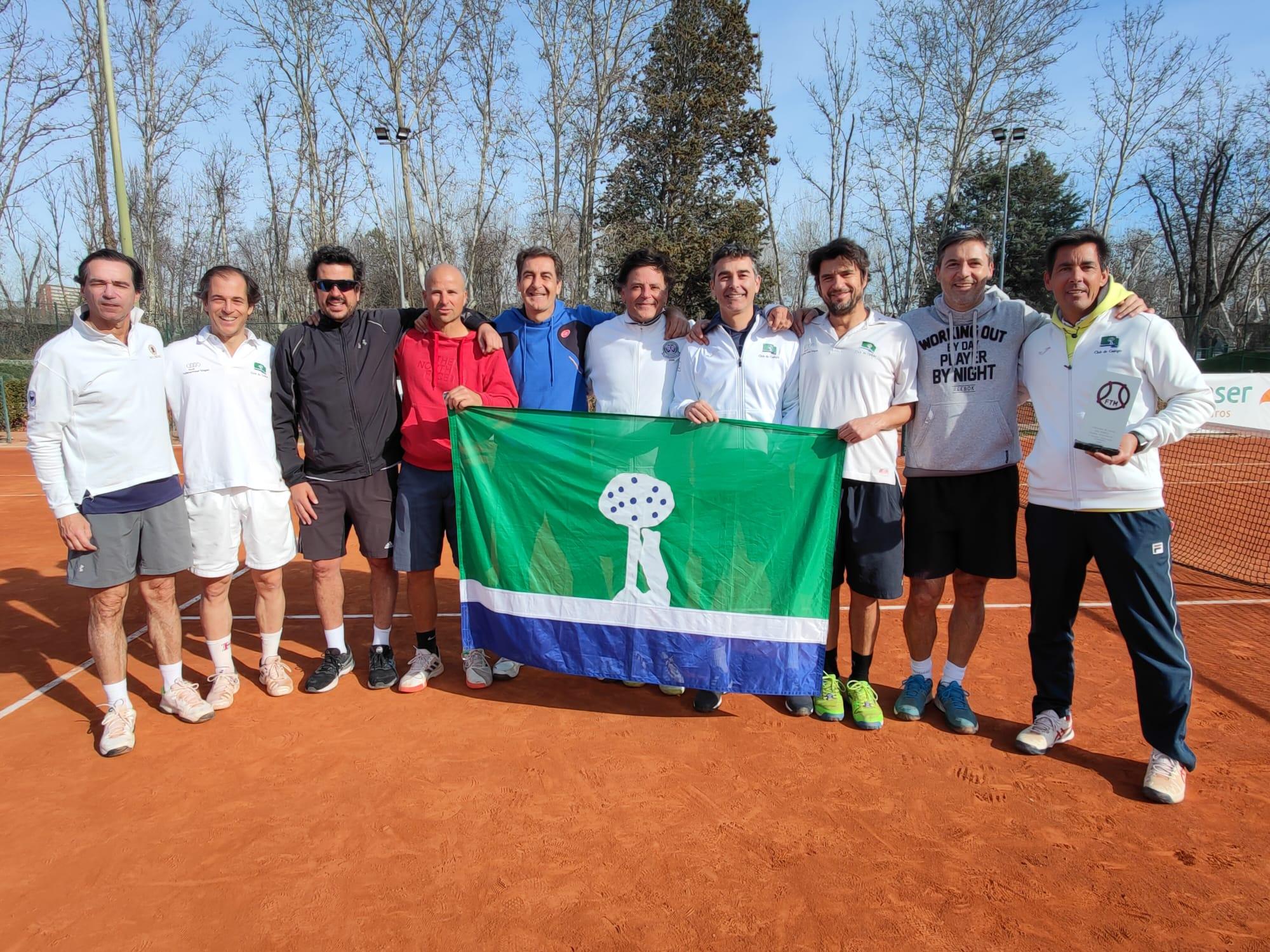 El equipo CCVM campeón de Madrid +45.