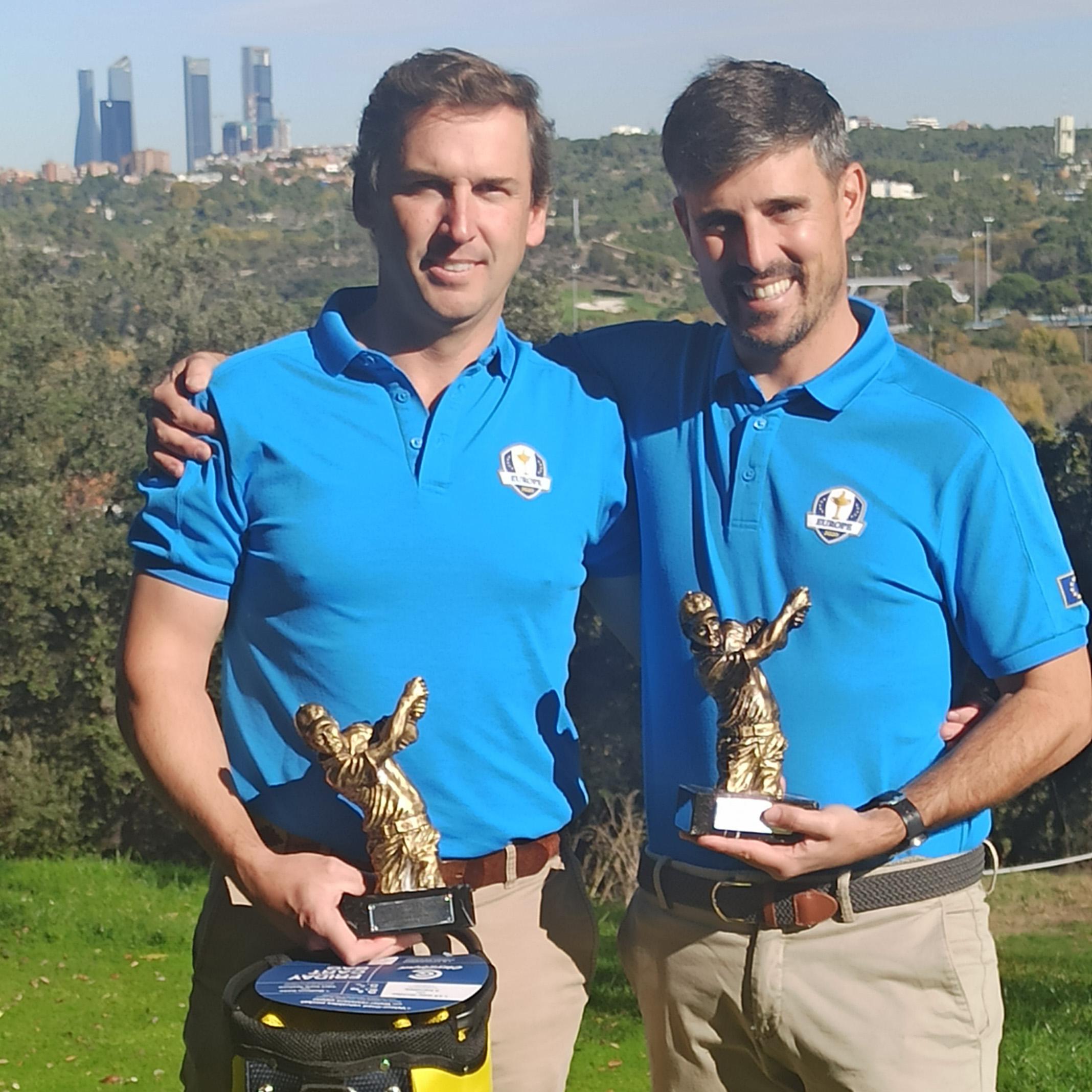 Gonzalo Escalante y Nicolás Villegas (dcha.), abonados y ganadores de la Copa de España de 9 hoyos por parejas.