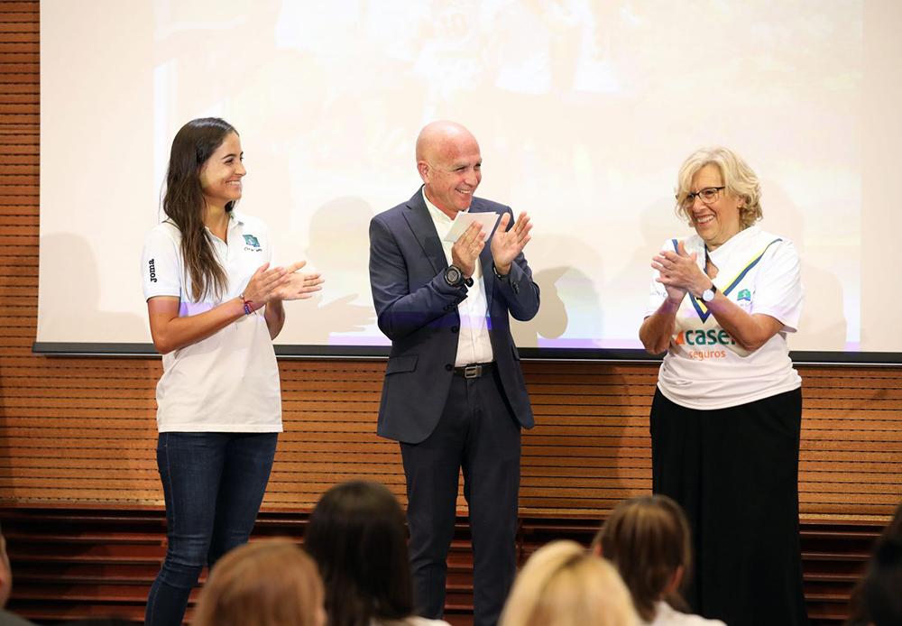 Amparo Gil, Joaquín Ballesteros y Manuela Carmena