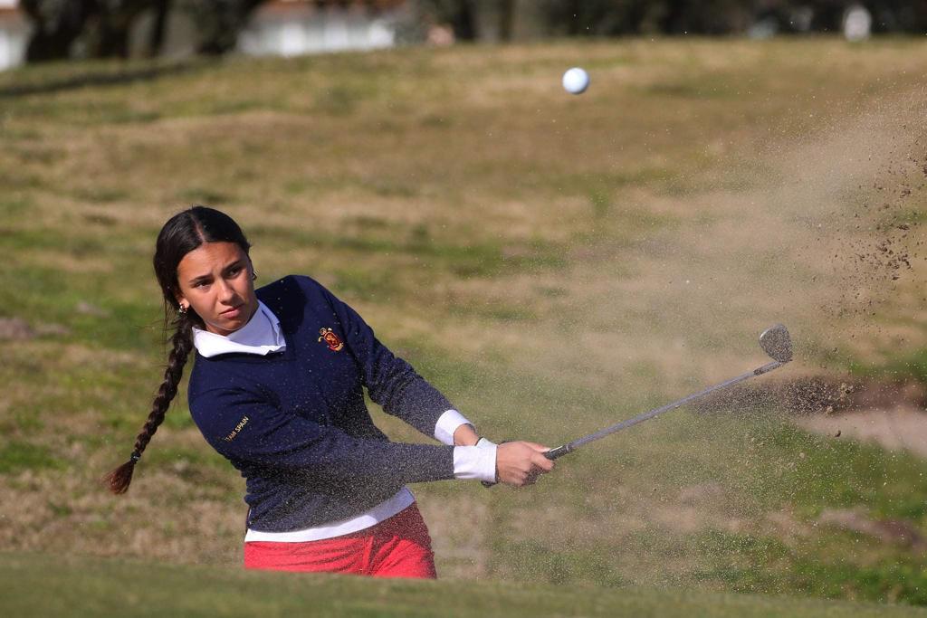 Cayetana Fernández, durante el Internacional de Portugal de golf.