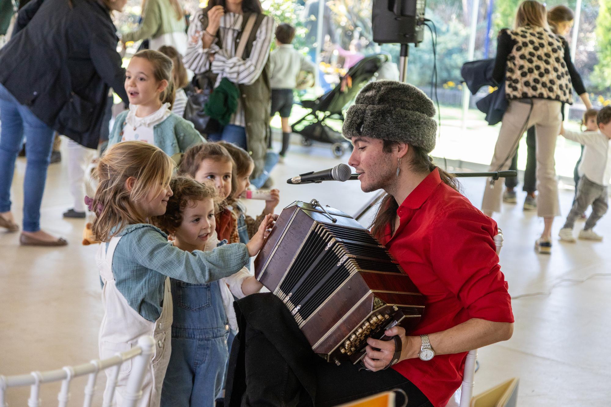 Fotogalería del evento familiar Canticuentos