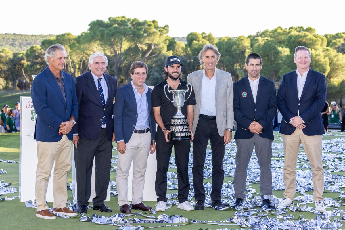 Entrega de premios del Open de España de golf.