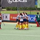 El equipo femenino celebra uno de los goles ante el RC Polo. Foto: Ignacio Monsalve / CCVM